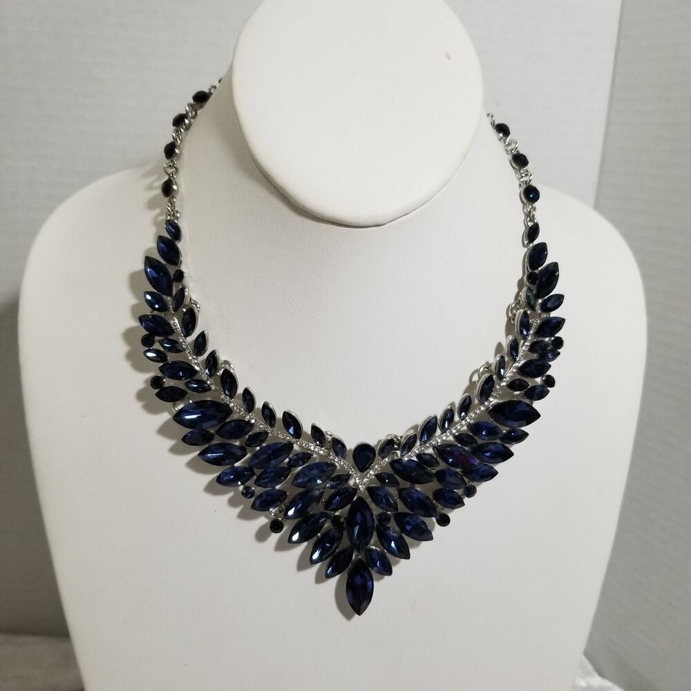 Rare blue marquise bib statement 14" 2" ex.  1.1936